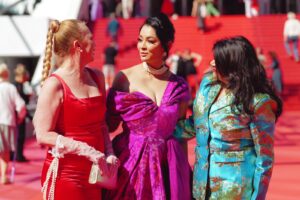 Rashmi Thakur Makes Historic Cannes Debut, Showcases Pochampally Ikat and Hyderabadi Pearls on Global Stage